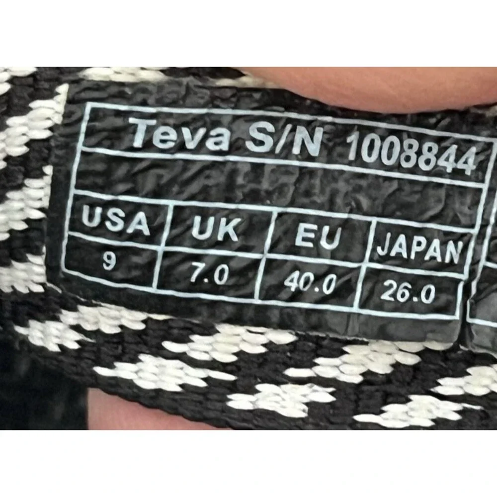 Teva Womens Flatform Sandals Size 9 Universal PlatformCandy Stripe Black White